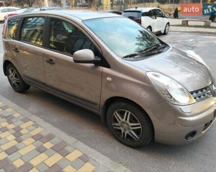 Коричневый Ниссан Ноут, объемом двигателя 1.6 л и пробегом 206 тыс. км за 6499 $, фото 3 на Automoto.ua