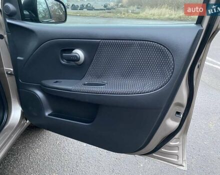 Коричневий Ніссан Ноут, об'ємом двигуна 1.6 л та пробігом 190 тис. км за 6250 $, фото 64 на Automoto.ua