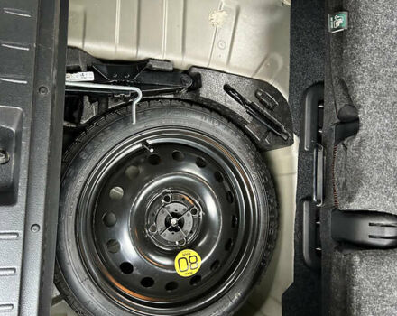 Коричневий Ніссан Ноут, об'ємом двигуна 1.58 л та пробігом 236 тис. км за 6500 $, фото 5 на Automoto.ua