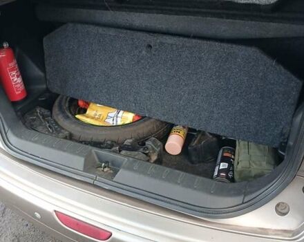 Коричневый Ниссан Ноут, объемом двигателя 1.39 л и пробегом 160 тыс. км за 7300 $, фото 5 на Automoto.ua