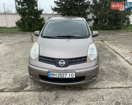Коричневый Ниссан Ноут, объемом двигателя 1.6 л и пробегом 240 тыс. км за 5700 $, фото 1 на Automoto.ua