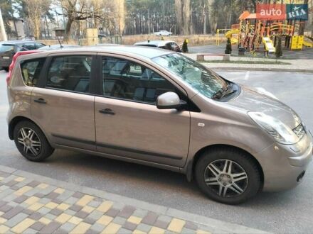 Коричневый Ниссан Ноут, объемом двигателя 1.6 л и пробегом 206 тыс. км за 6499 $, фото 1 на Automoto.ua