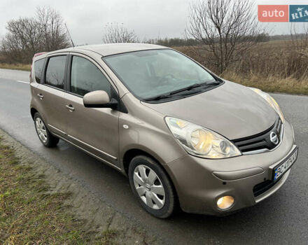 Коричневый Ниссан Ноут, объемом двигателя 1.58 л и пробегом 236 тыс. км за 6500 $, фото 1 на Automoto.ua