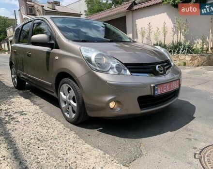 Коричневий Ніссан Ноут, об'ємом двигуна 1.6 л та пробігом 200 тис. км за 7950 $, фото 1 на Automoto.ua