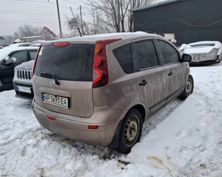 Коричневый Ниссан Ноут, объемом двигателя 1.6 л и пробегом 200 тыс. км за 2800 $, фото 1 на Automoto.ua