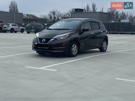 Ниссан Ноут 2017 в Киеве на Automoto.ua Коричневый Ниссан Ноут, объемом двигателя 1.2 л и пробегом 74 тыс. км за 10990 $, фото 1 на Automoto.ua