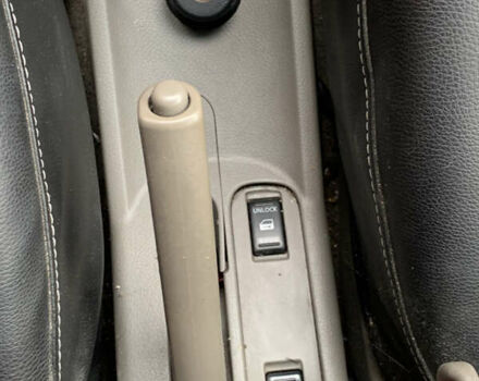 Красный Ниссан Ноут, объемом двигателя 1.6 л и пробегом 235 тыс. км за 5200 $, фото 9 на Automoto.ua