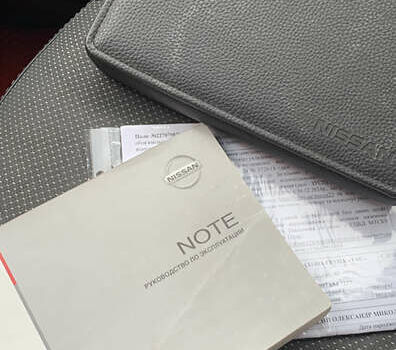 Красный Ниссан Ноут, объемом двигателя 1.6 л и пробегом 235 тыс. км за 5200 $, фото 1 на Automoto.ua