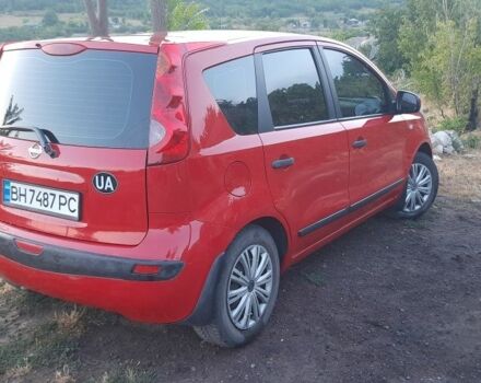 Красный Ниссан Ноут, объемом двигателя 1.6 л и пробегом 163 тыс. км за 5500 $, фото 4 на Automoto.ua