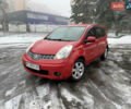 Красный Ниссан Ноут, объемом двигателя 1.6 л и пробегом 200 тыс. км за 6400 $, фото 1 на Automoto.ua