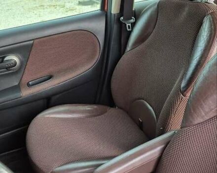 Красный Ниссан Ноут, объемом двигателя 1.6 л и пробегом 160 тыс. км за 5952 $, фото 12 на Automoto.ua