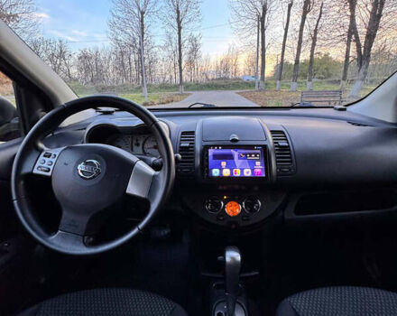 Красный Ниссан Ноут, объемом двигателя 1.6 л и пробегом 250 тыс. км за 6200 $, фото 12 на Automoto.ua