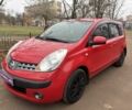 Красный Ниссан Ноут, объемом двигателя 1.6 л и пробегом 240 тыс. км за 4750 $, фото 1 на Automoto.ua