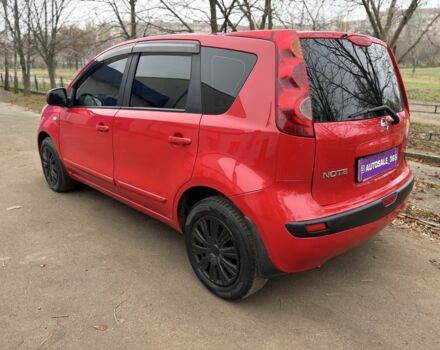 Красный Ниссан Ноут, объемом двигателя 1.6 л и пробегом 240 тыс. км за 4750 $, фото 2 на Automoto.ua
