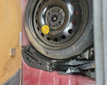 Червоний Ніссан Ноут, об'ємом двигуна 1.39 л та пробігом 120 тис. км за 3500 $, фото 8 на Automoto.ua