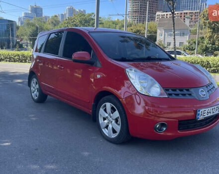 Красный Ниссан Ноут, объемом двигателя 1.6 л и пробегом 169 тыс. км за 6500 $, фото 1 на Automoto.ua