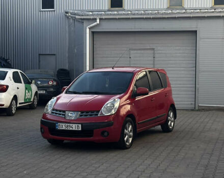 Червоний Ніссан Ноут, об'ємом двигуна 1.39 л та пробігом 320 тис. км за 3600 $, фото 2 на Automoto.ua