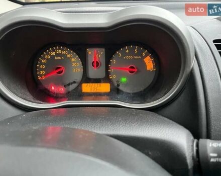 Красный Ниссан Ноут, объемом двигателя 1.6 л и пробегом 232 тыс. км за 5250 $, фото 33 на Automoto.ua