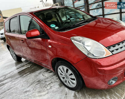 Красный Ниссан Ноут, объемом двигателя 1.6 л и пробегом 223 тыс. км за 5350 $, фото 3 на Automoto.ua