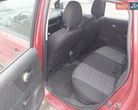 Красный Ниссан Ноут, объемом двигателя 1.39 л и пробегом 119 тыс. км за 3500 $, фото 3 на Automoto.ua