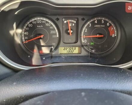 Червоний Ніссан Ноут, об'ємом двигуна 1.6 л та пробігом 227 тис. км за 5000 $, фото 25 на Automoto.ua