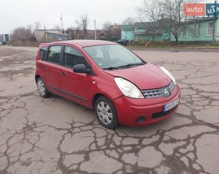 Красный Ниссан Ноут, объемом двигателя 1.39 л и пробегом 119 тыс. км за 3500 $, фото 1 на Automoto.ua