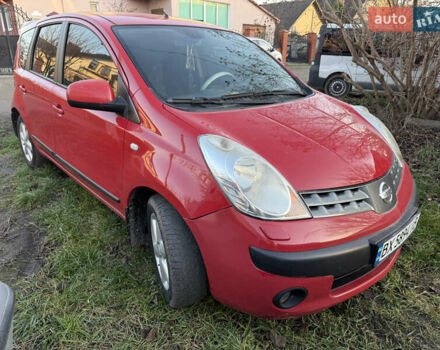 Красный Ниссан Ноут, объемом двигателя 1.39 л и пробегом 373 тыс. км за 2999 $, фото 1 на Automoto.ua