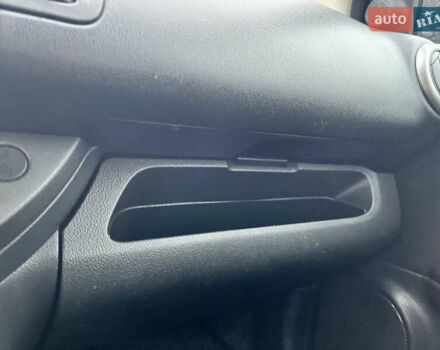 Красный Ниссан Ноут, объемом двигателя 1.6 л и пробегом 223 тыс. км за 5350 $, фото 20 на Automoto.ua