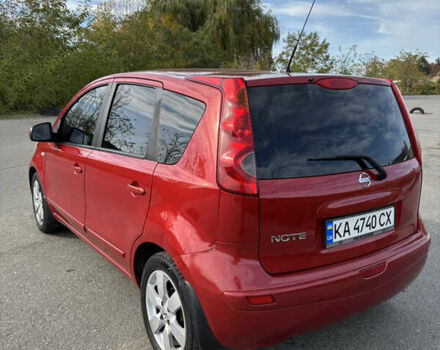 Ниссан Ноут 2008 в Киеве на Automoto.ua Красный Ниссан Ноут, объемом двигателя 1.6 л и пробегом 260 тыс. км за 5250 $, фото 5 на Automoto.ua