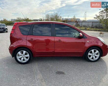 Ниссан Ноут 2008 в Киеве на Automoto.ua Красный Ниссан Ноут, объемом двигателя 1.6 л и пробегом 260 тыс. км за 5250 $, фото 11 на Automoto.ua
