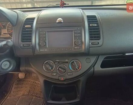 Ниссан Ноут 2009 в Житомире на Automoto.ua Красный Ниссан Ноут, объемом двигателя 1.39 л и пробегом 200 тыс. км за 5100 $, фото 10 на Automoto.ua