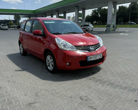 Ниссан Ноут 2010 в Житомире на Automoto.ua Красный Ниссан Ноут, объемом двигателя 1.6 л и пробегом 143 тыс. км за 7200 $, фото 4 на Automoto.ua