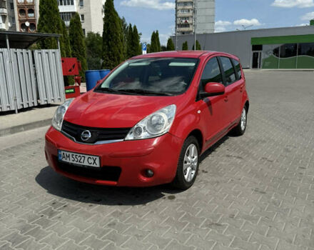 Ниссан Ноут 2010 в Житомире на Automoto.ua Красный Ниссан Ноут, объемом двигателя 1.6 л и пробегом 143 тыс. км за 7200 $, фото 1 на Automoto.ua