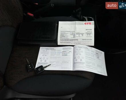 Красный Ниссан Ноут, объемом двигателя 1.39 л и пробегом 258 тыс. км за 6000 $, фото 45 на Automoto.ua