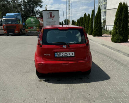 Ниссан Ноут 2010 в Житомире на Automoto.ua Красный Ниссан Ноут, объемом двигателя 1.6 л и пробегом 143 тыс. км за 7200 $, фото 3 на Automoto.ua