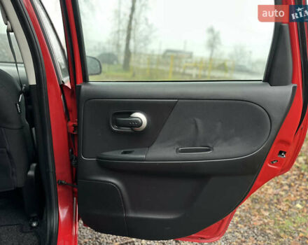 Красный Ниссан Ноут, объемом двигателя 1.39 л и пробегом 258 тыс. км за 6000 $, фото 35 на Automoto.ua