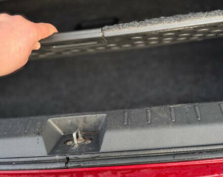 Красный Ниссан Ноут, объемом двигателя 1.6 л и пробегом 193 тыс. км за 7400 $, фото 19 на Automoto.ua