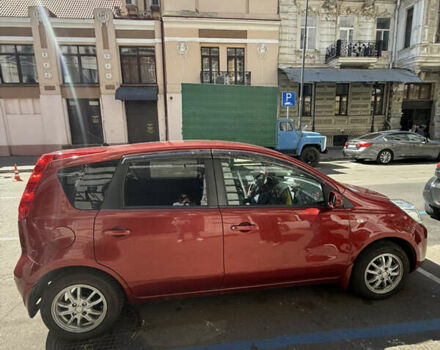 Красный Ниссан Ноут, объемом двигателя 1.5 л и пробегом 101 тыс. км за 10000 $, фото 2 на Automoto.ua
