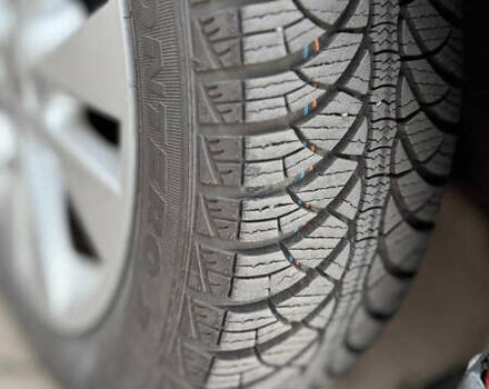 Червоний Ніссан Ноут, об'ємом двигуна 1.6 л та пробігом 193 тис. км за 6999 $, фото 26 на Automoto.ua