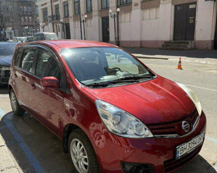 Красный Ниссан Ноут, объемом двигателя 1.5 л и пробегом 101 тыс. км за 10000 $, фото 1 на Automoto.ua