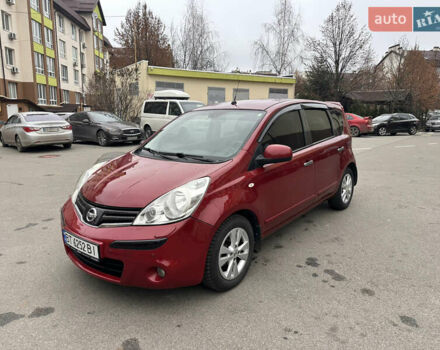 Червоний Ніссан Ноут, об'ємом двигуна 1.6 л та пробігом 193 тис. км за 6999 $, фото 1 на Automoto.ua