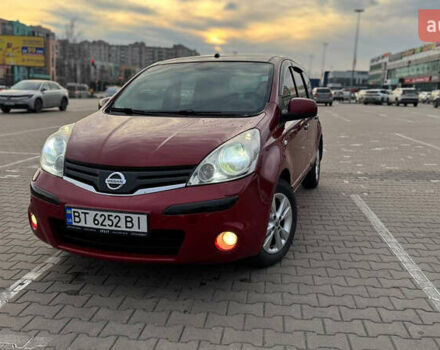 Красный Ниссан Ноут, объемом двигателя 1.6 л и пробегом 193 тыс. км за 7400 $, фото 1 на Automoto.ua