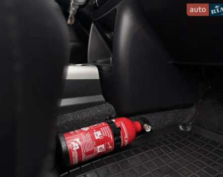 Червоний Ніссан Ноут, об'ємом двигуна 1.46 л та пробігом 236 тис. км за 6100 $, фото 28 на Automoto.ua