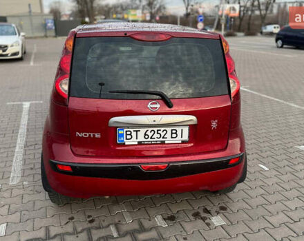 Красный Ниссан Ноут, объемом двигателя 1.6 л и пробегом 193 тыс. км за 7400 $, фото 6 на Automoto.ua