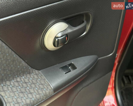 Червоний Ніссан Ноут, об'ємом двигуна 1.5 л та пробігом 82 тис. км за 7500 $, фото 45 на Automoto.ua