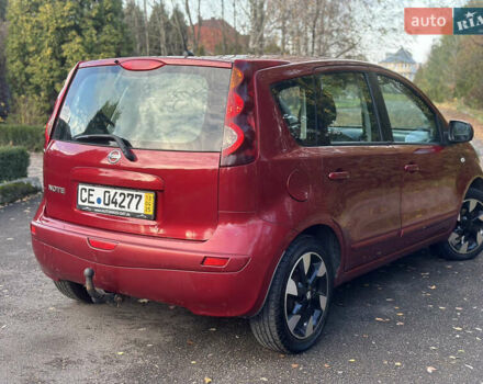 Красный Ниссан Ноут, объемом двигателя 1.4 л и пробегом 190 тыс. км за 5499 $, фото 2 на Automoto.ua