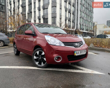 Красный Ниссан Ноут, объемом двигателя 1.6 л и пробегом 163 тыс. км за 8599 $, фото 5 на Automoto.ua