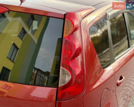 Червоний Ніссан Ноут, об'ємом двигуна 1.5 л та пробігом 82 тис. км за 7500 $, фото 27 на Automoto.ua