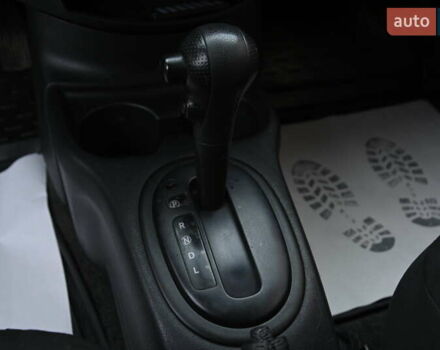 Красный Ниссан Ноут, объемом двигателя 1.6 л и пробегом 192 тыс. км за 6800 $, фото 19 на Automoto.ua