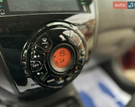 Червоний Ніссан Ноут, об'ємом двигуна 1.2 л та пробігом 61 тис. км за 10890 $, фото 31 на Automoto.ua